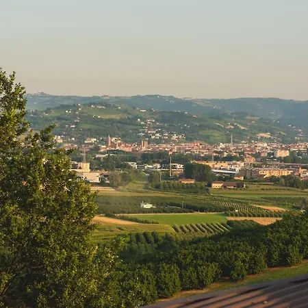 Villa Luxury Experience In Alba: Unesco Hills' Hearth